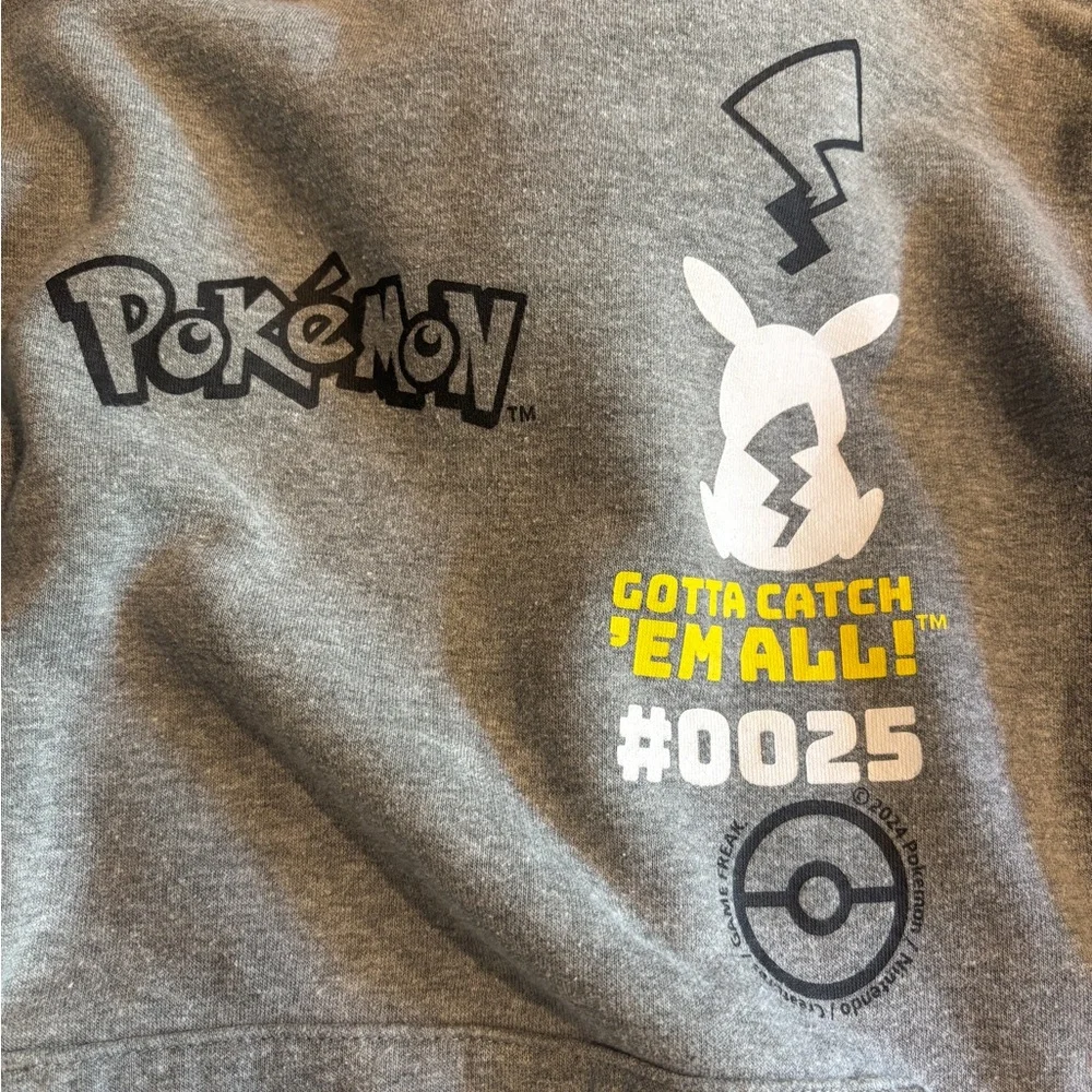Old Navy Gray Fleece Hoodie Pokémon Pikachu 14